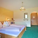 Schwab 3* Taxenbach