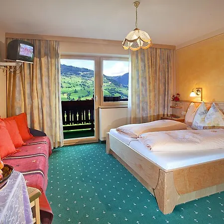 Schwab Guest house *